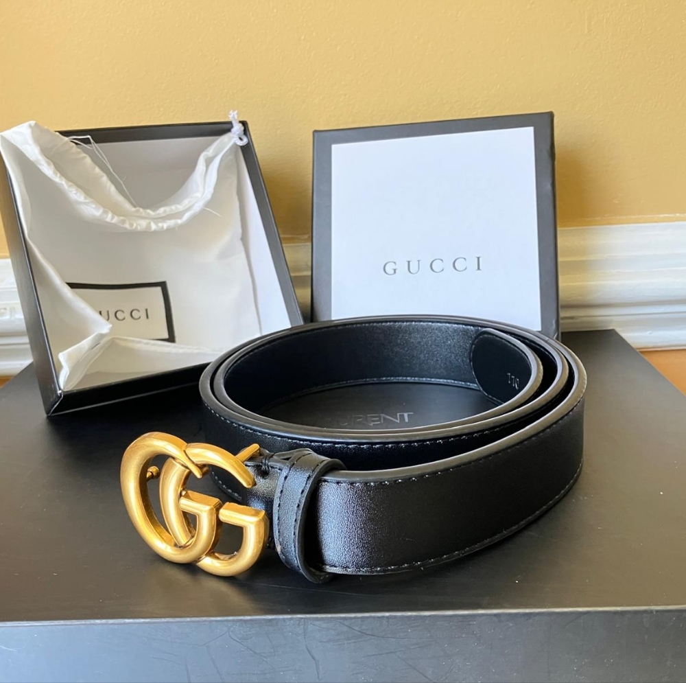Gucci Black Leather Belt with Gold Buckle - Picture 3 of 8